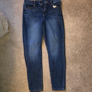 dark wash American eagle jeans